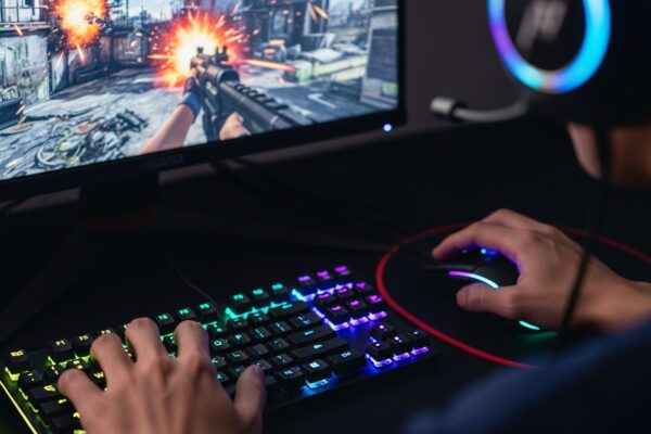 The Evolution of Gaming: From Pixels to Virtual Reality